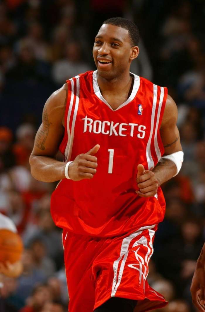 欧冠战报：格鲁克双响，阿贾克斯4-2逆转卡拉巴克收获首胜（欧冠焦点战：格鲁克梅开二度，阿贾克斯4-2翻盘卡拉巴克迎来首胜）