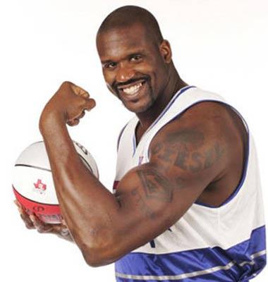 德乙前瞻：杜塞尔多夫大幅迫近降级区，沙尔克需3分巩固榜首（德乙前瞻：杜塞尔多夫逼近降级线，沙尔克力争三分稳住榜首）